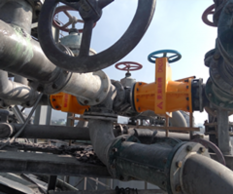 稀酸罐區(qū)頂部-手動(dòng)管夾閥